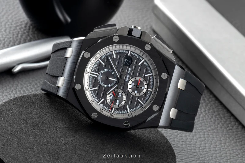 Audemars Piguet Royal Oak ceramic / titanium automatic men's watch 26405CE.OOA002CA.01 LP: 54400EUR [2601219]