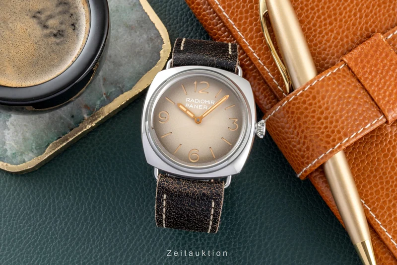 Panerai Radiomir steel manual winding men's watch PAM01350 LP: 7400EUR [2601081]