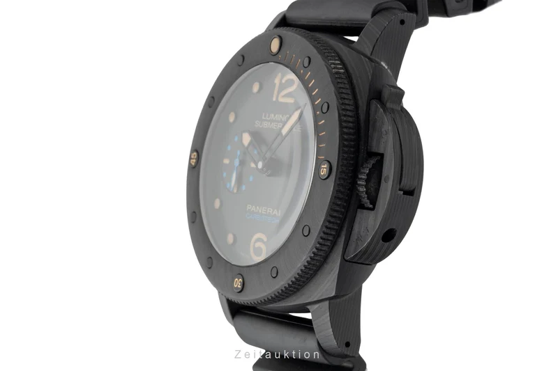 Panerai Submersible carbon automatic men's watch PAM00616 LP: 19500EUR [2601125]
