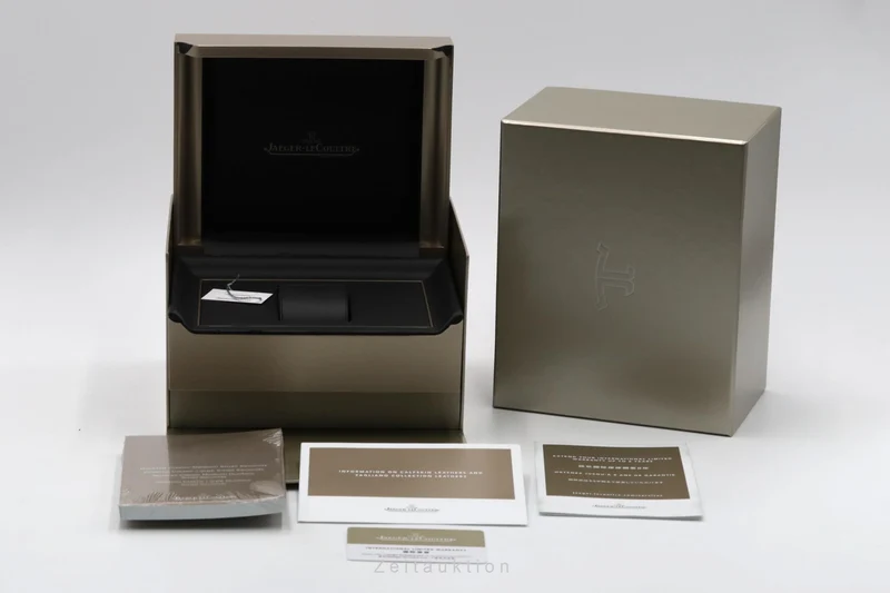 Jaeger LeCoultre Reverso steel manual winding men's watch Q3858522 214.8.62 LP: 11400EUR [2600790]