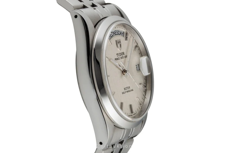 Tudor Date-Day steel automatic men's watch 76200 [2601119]