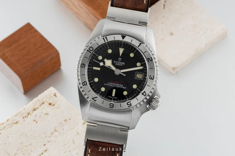 Tudor Black Bay steel automatic men's watch 70150 [2601085]