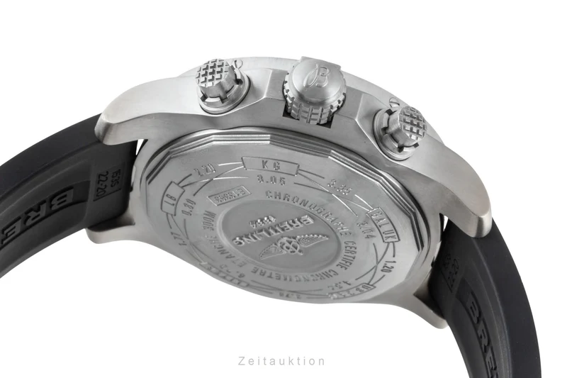 Breitling Avenger chronograph titanium automatic men's watch E1338310/M534 [2600274]