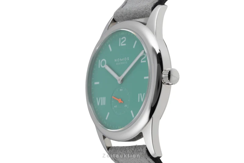 Nomos Club steel manual winding men's watch 726 LP: 1480EUR [2600810]