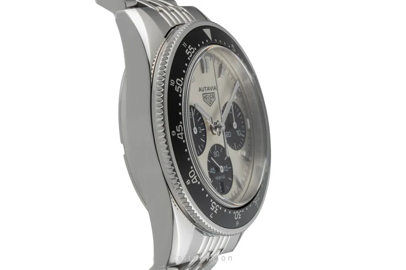 Tag Heuer Autavia chronograph steel automatic men's watch CBE2111.BA0687 Limited [2600911]