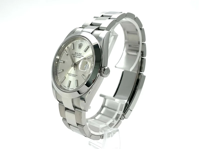 Rolex Datejust 41 Edelstahl 126300 Silber aus 2017