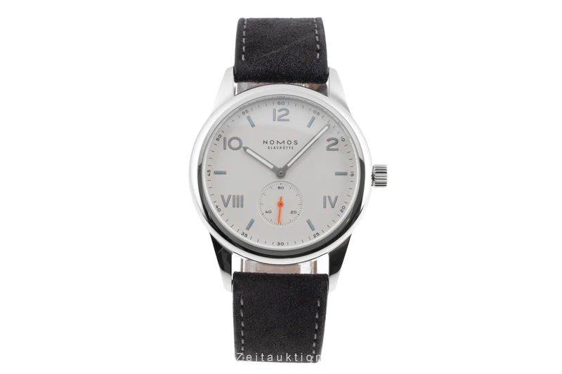 Nomos Club steel manual winding men's watch 735 LP: 1480EUR [2600809]