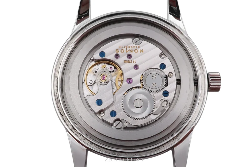 Nomos Club steel manual winding men's watch 735 LP: 1480EUR [2600809]