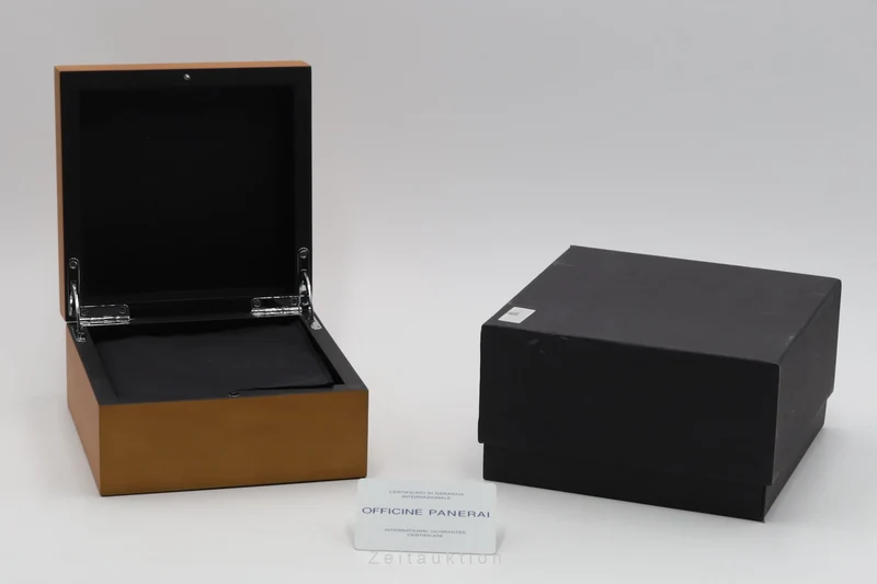 Panerai Luminor chronograph titanium automatic men's watch PAM00652 LP: 18900EUR [2600766]