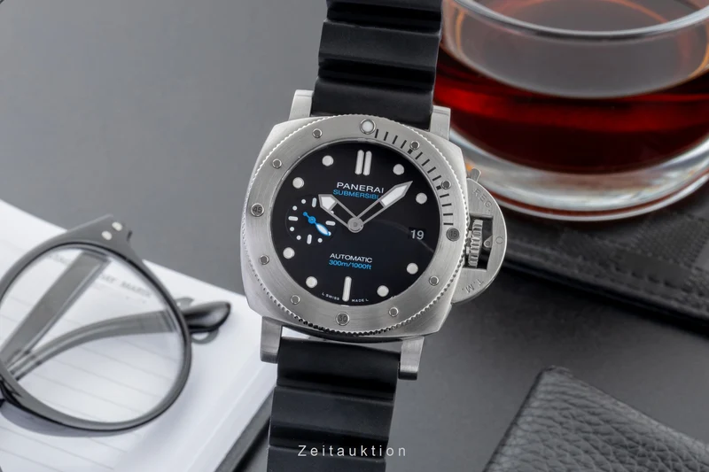 Panerai Submersible steel automatic men's watch PAM00973 LP: 9700EUR [2600358]