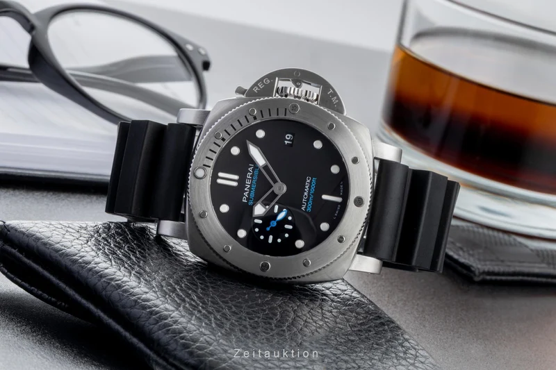Panerai Submersible steel automatic men's watch PAM00973 LP: 9700EUR [2600358]