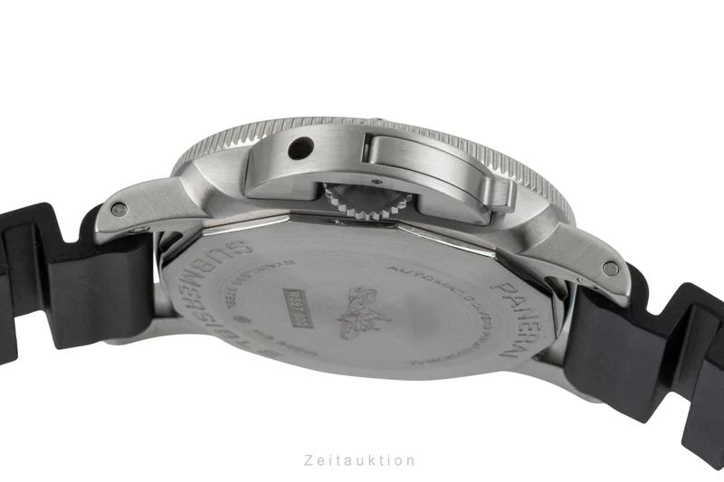 Panerai Submersible steel automatic men's watch PAM00973 LP: 9700EUR [2600358]