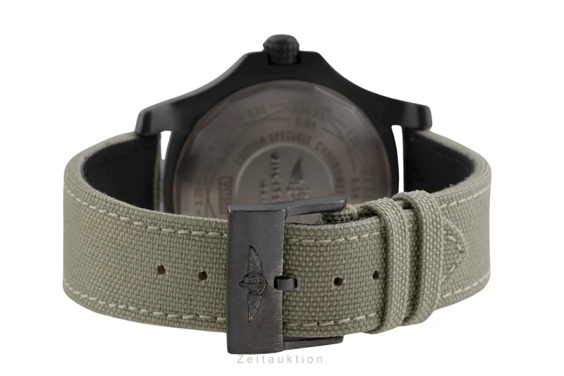 Breitling Avenger Blackbird 44 titanium automatic men's watch V1731110/BD74 [2600201]