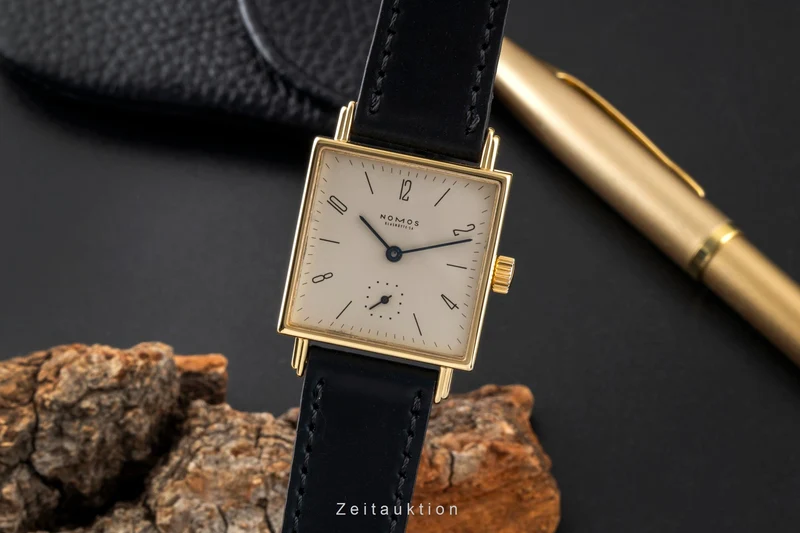 Nomos Tetra 18 ct gold manual winding men's watch Tetra Gold [2600704]