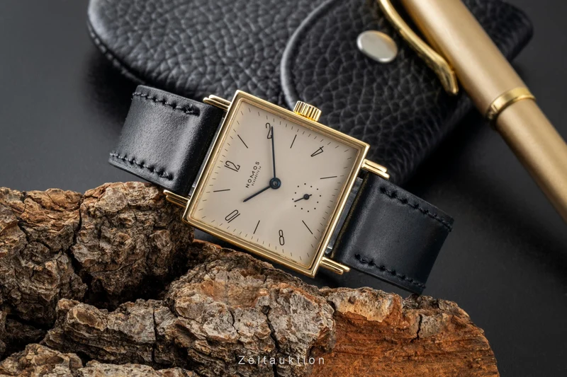 Nomos Tetra 18 ct gold manual winding men's watch Tetra Gold [2600704]