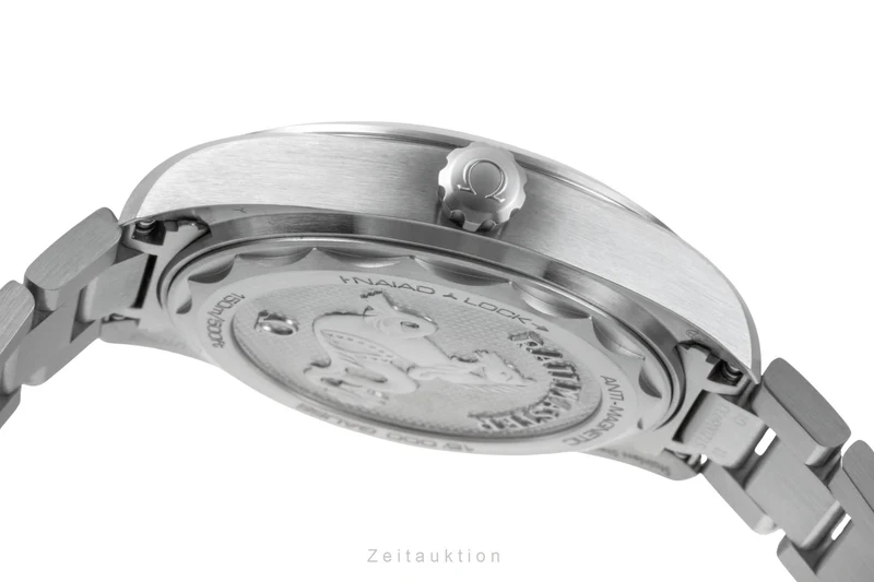 Omega Railmaster steel automatic men's watch 220.10.40.20.01.001 [2600027]