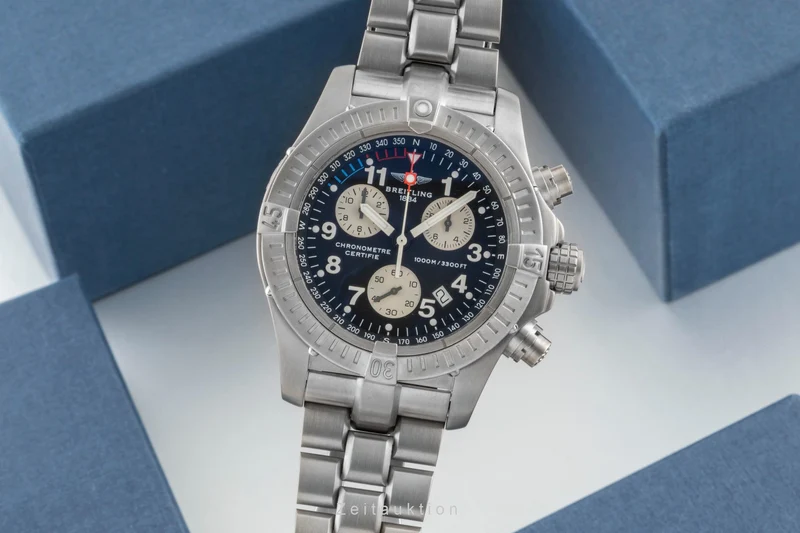 Breitling Avenger chronograph titanium quartz men's watch E73360 [2600500]