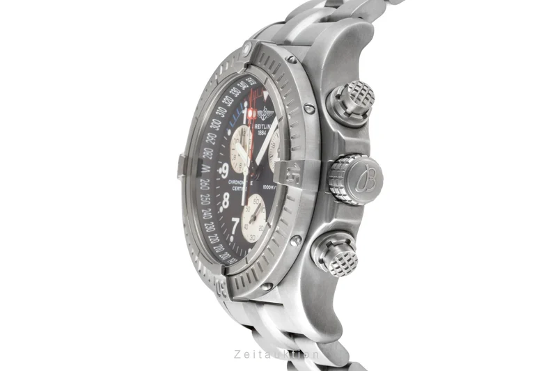 Breitling Avenger chronograph titanium quartz men's watch E73360 [2600500]