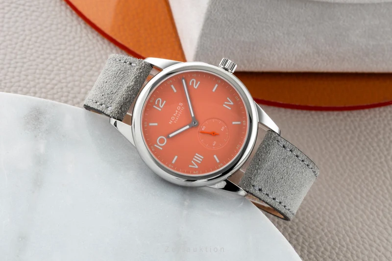 Nomos Club steel manual winding men's watch 725 LP: 1480EUR [2600808]