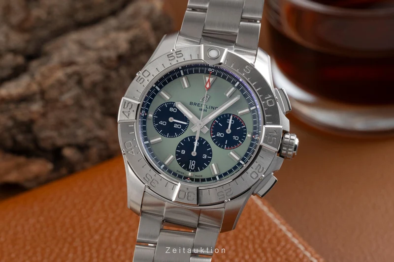 Breitling Avenger chronograph steel automatic men's watch AB0147101L1X1 LP: 7200EUR [2600876]