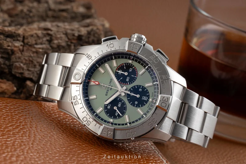 Breitling Avenger chronograph steel automatic men's watch AB0147101L1X1 LP: 7200EUR [2600876]