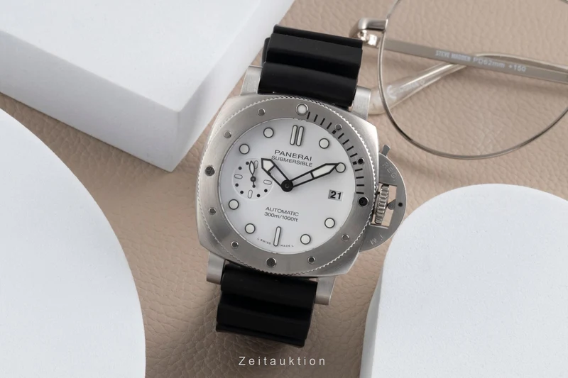 Panerai Submersible steel automatic men's watch PAM01223 LP: 9900EUR [2600430]