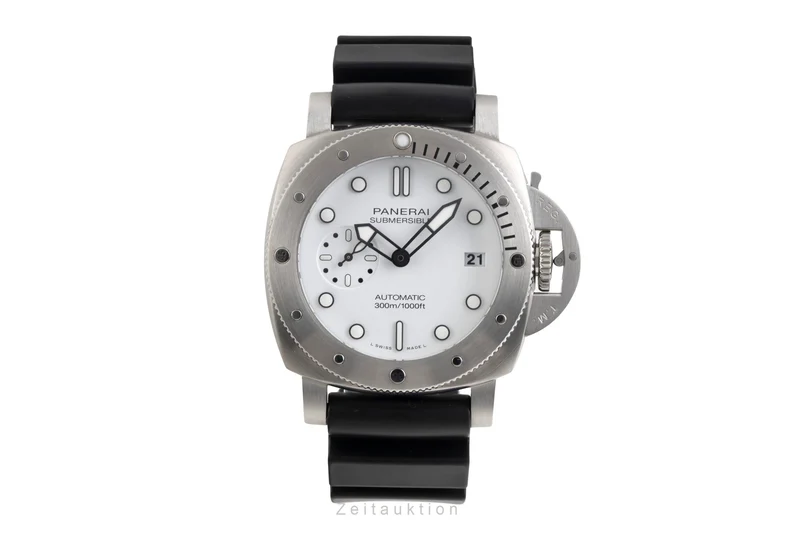 Panerai Submersible steel automatic men's watch PAM01223 LP: 9900EUR [2600430]