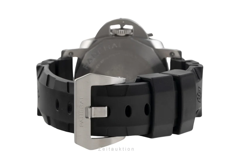 Panerai Submersible steel automatic men's watch PAM01223 LP: 9900EUR [2600430]