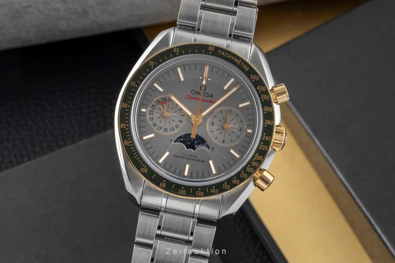 Omega Speedmaster chronograph steel / gold automatic men's watch 304.23.44.52.06.001 LP: 17000EUR [2506728]