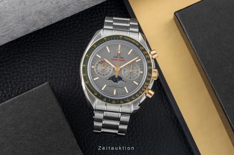 Omega Speedmaster chronograph steel / gold automatic men's watch 304.23.44.52.06.001 LP: 17000EUR [2506728]