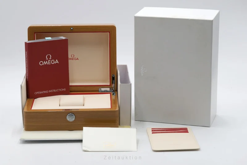 Omega Speedmaster chronograph steel / gold automatic men's watch 304.23.44.52.06.001 LP: 17000EUR [2506728]