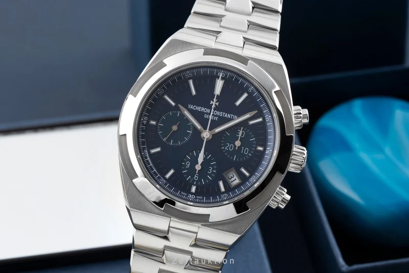 Vacheron & Constantin Overseas chronograph steel automatic men's watch 5500V/110A-B148 LP: 38600EUR [2506710]