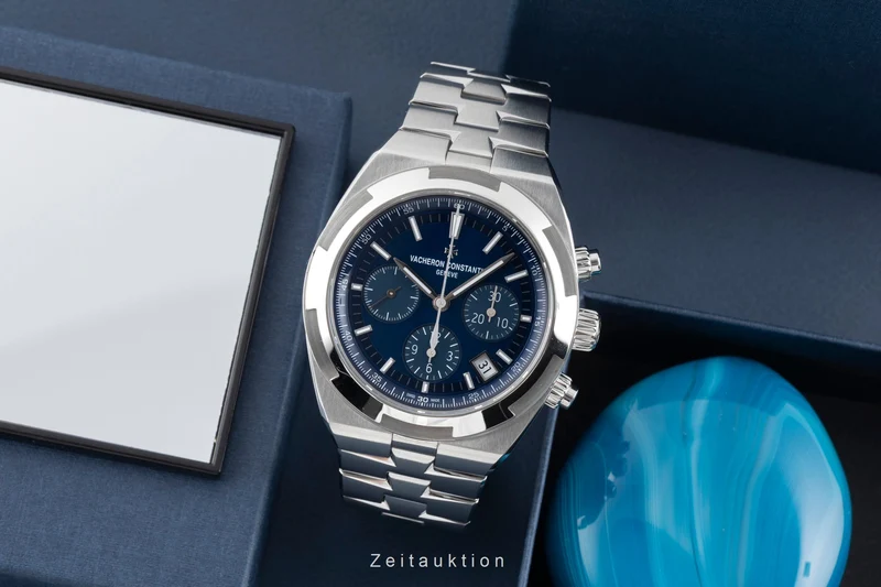 Vacheron & Constantin Overseas chronograph steel automatic men's watch 5500V/110A-B148 LP: 38600EUR [2506710]