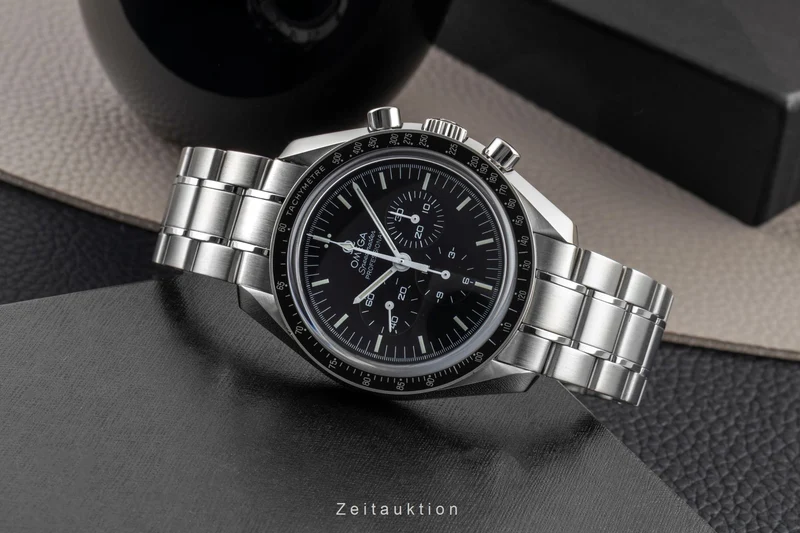 Omega Speedmaster Moonwatch chronograph steel manual winding men's watch 311.30.42.30.01.006 LP: 8700EUR [2600563]