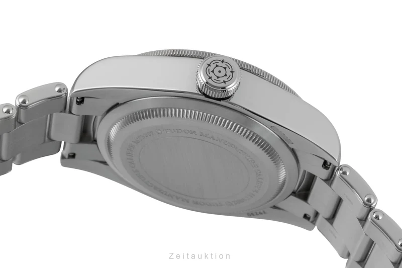 Tudor Black Bay steel automatic men's watch 79230N LP: 4740EUR [2600677]