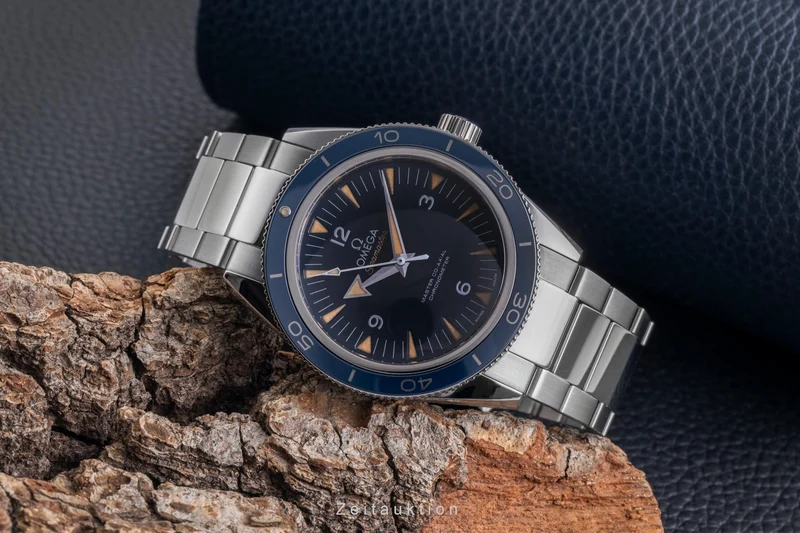 Omega Seamaster titanium automatic men's watch 233.90.41.21.03.001 LP: 7700EUR [2600325]