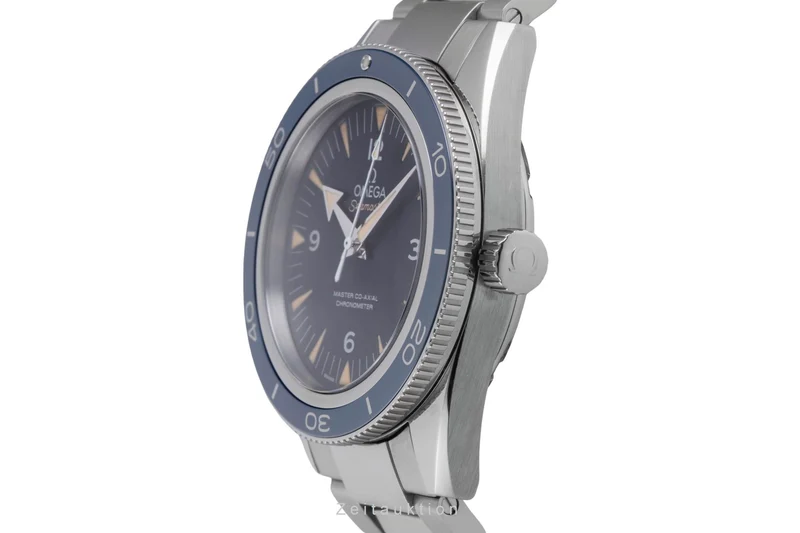 Omega Seamaster titanium automatic men's watch 233.90.41.21.03.001 LP: 7700EUR [2600325]