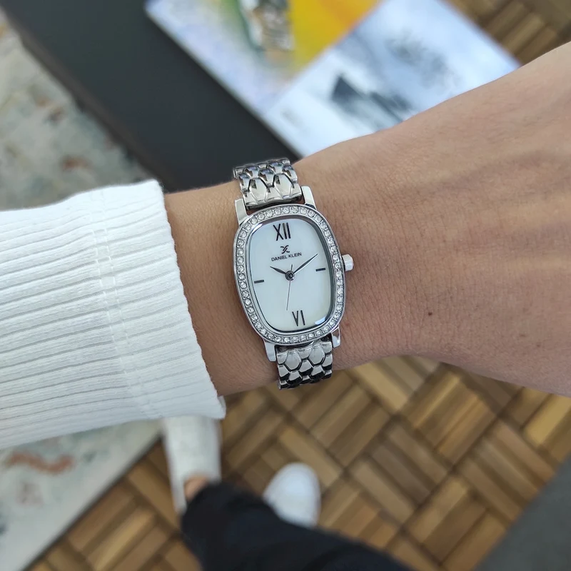 Daniel Klein DK113942-1