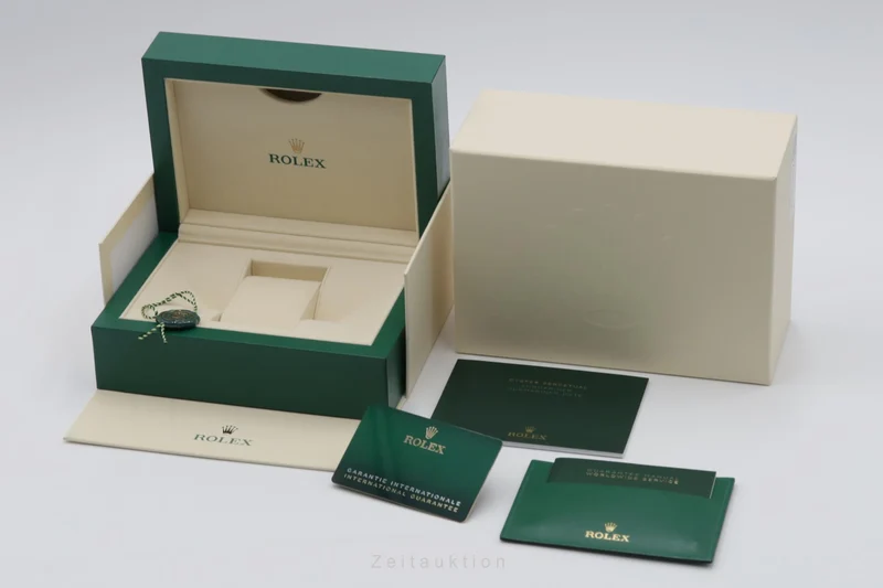 Rolex Submariner steel automatic men's watch 124060 [2600637]