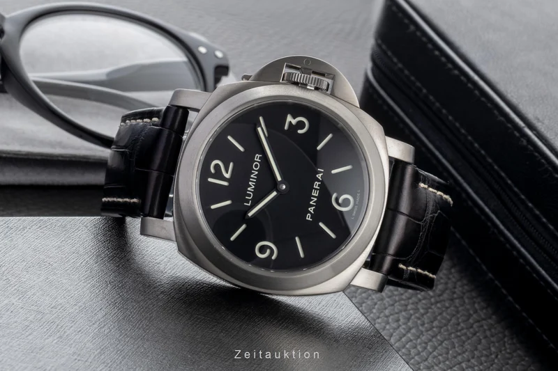 Panerai Luminor titanium manual winding men's watch PAM00176 LP: 5700EUR [2600219]