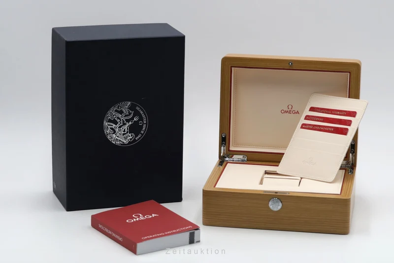 Omega Seamaster steel automatic men's watch 220.10.38.20.03.004 LP: 7600EUR [2600767]