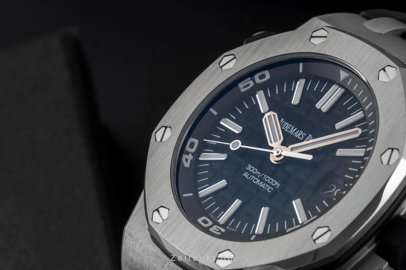 Audemars Piguet Royal Oak steel automatic men's watch 15710ST.00.A002CA.01 LP: 25900EUR [2600015]