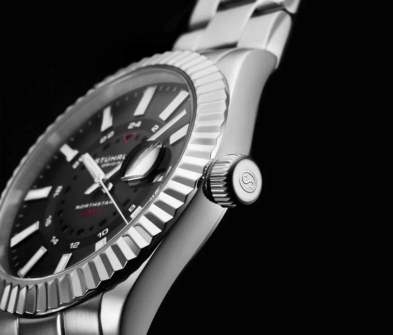 Stührling Northstar 892 GMT Quartz 42mm Classic
