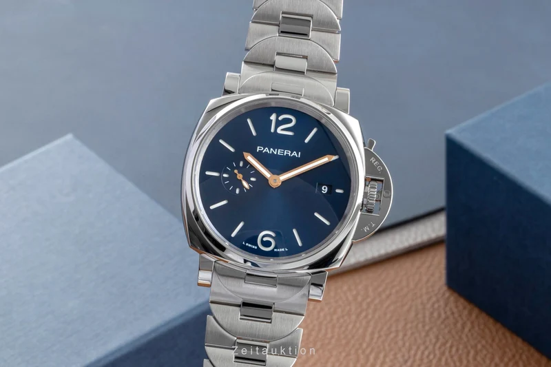 Panerai Luminor steel automatic men's watch PAM01124 LP: 8200EUR [2600528]