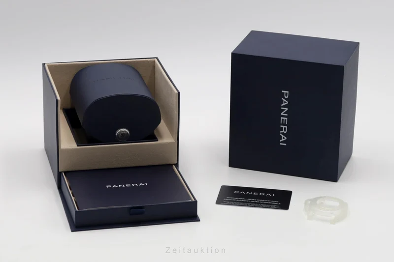 Panerai Luminor steel automatic men's watch PAM01124 LP: 8200EUR [2600528]