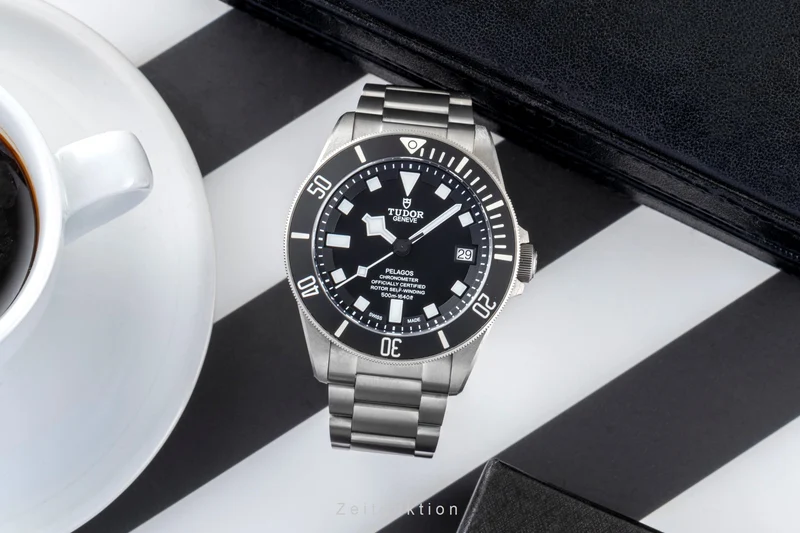 Tudor Pelagos titanium automatic men's watch 25600T LP: 5360EUR [2600309]