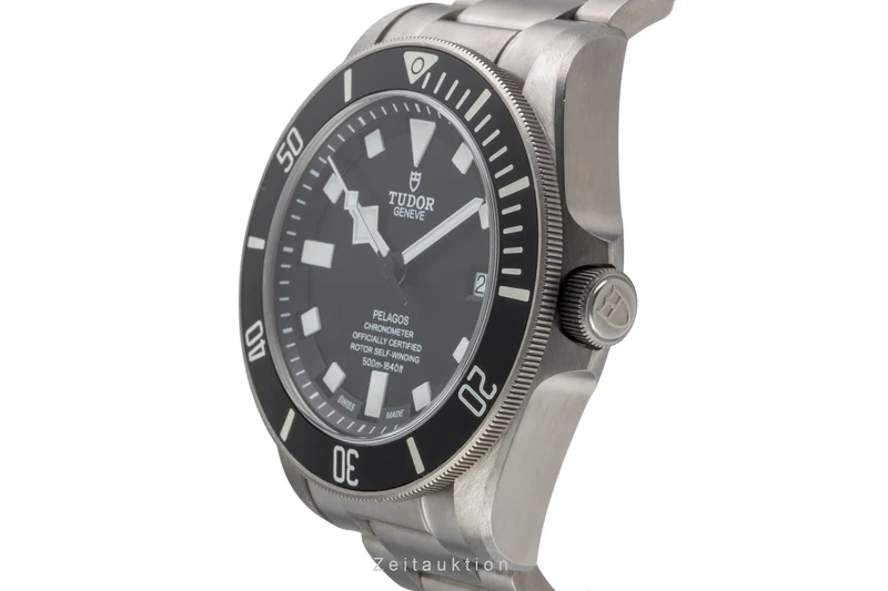 Tudor Pelagos titanium automatic men's watch 25600T LP: 5360EUR [2600309]
