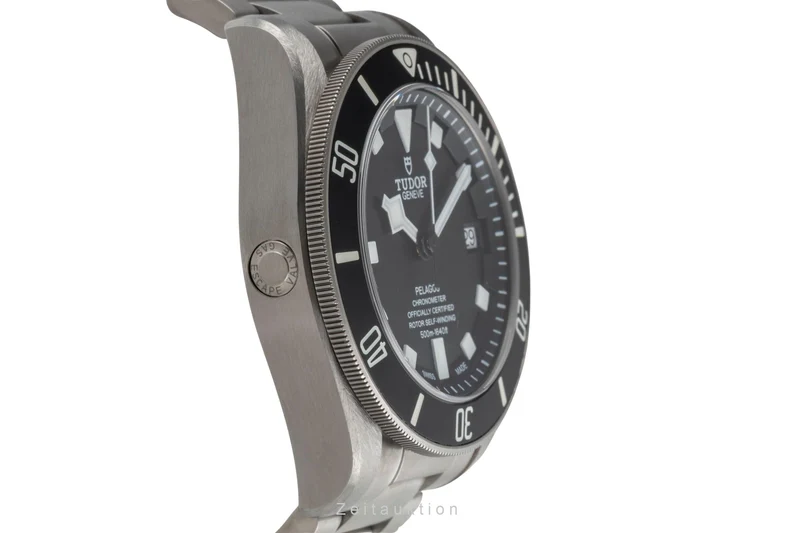 Tudor Pelagos titanium automatic men's watch 25600T LP: 5360EUR [2600309]