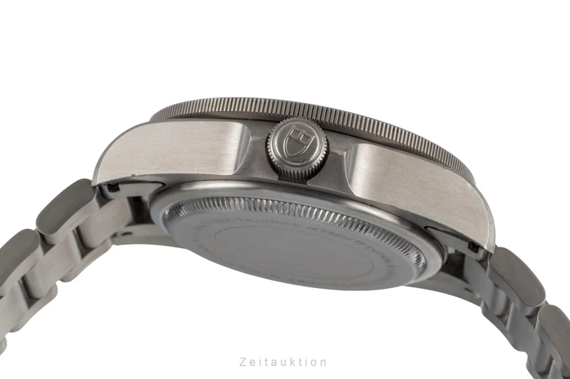 Tudor Pelagos titanium automatic men's watch 25600T LP: 5360EUR [2600309]
