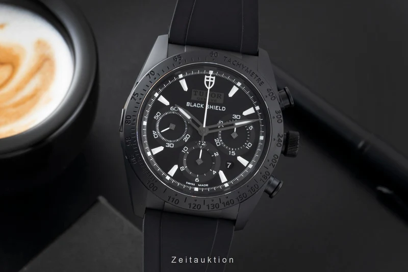 Tudor Black Shield chronograph ceramic / steel automatic men's watch 42000CN [2600625]